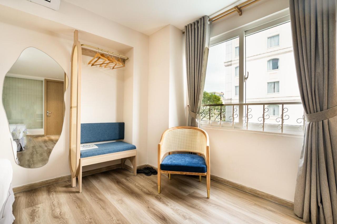 Jovia Hotel Хошимин Екстериор снимка