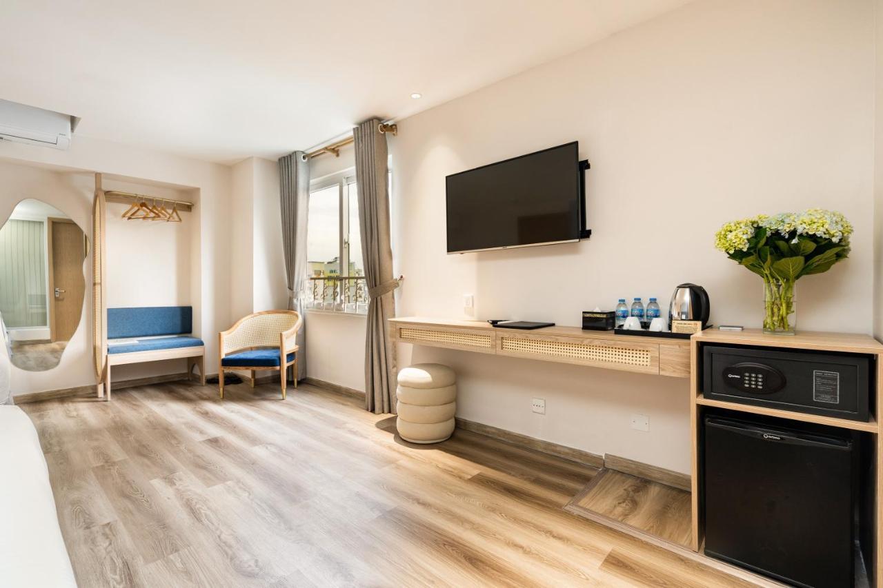 Jovia Hotel Хошимин Екстериор снимка