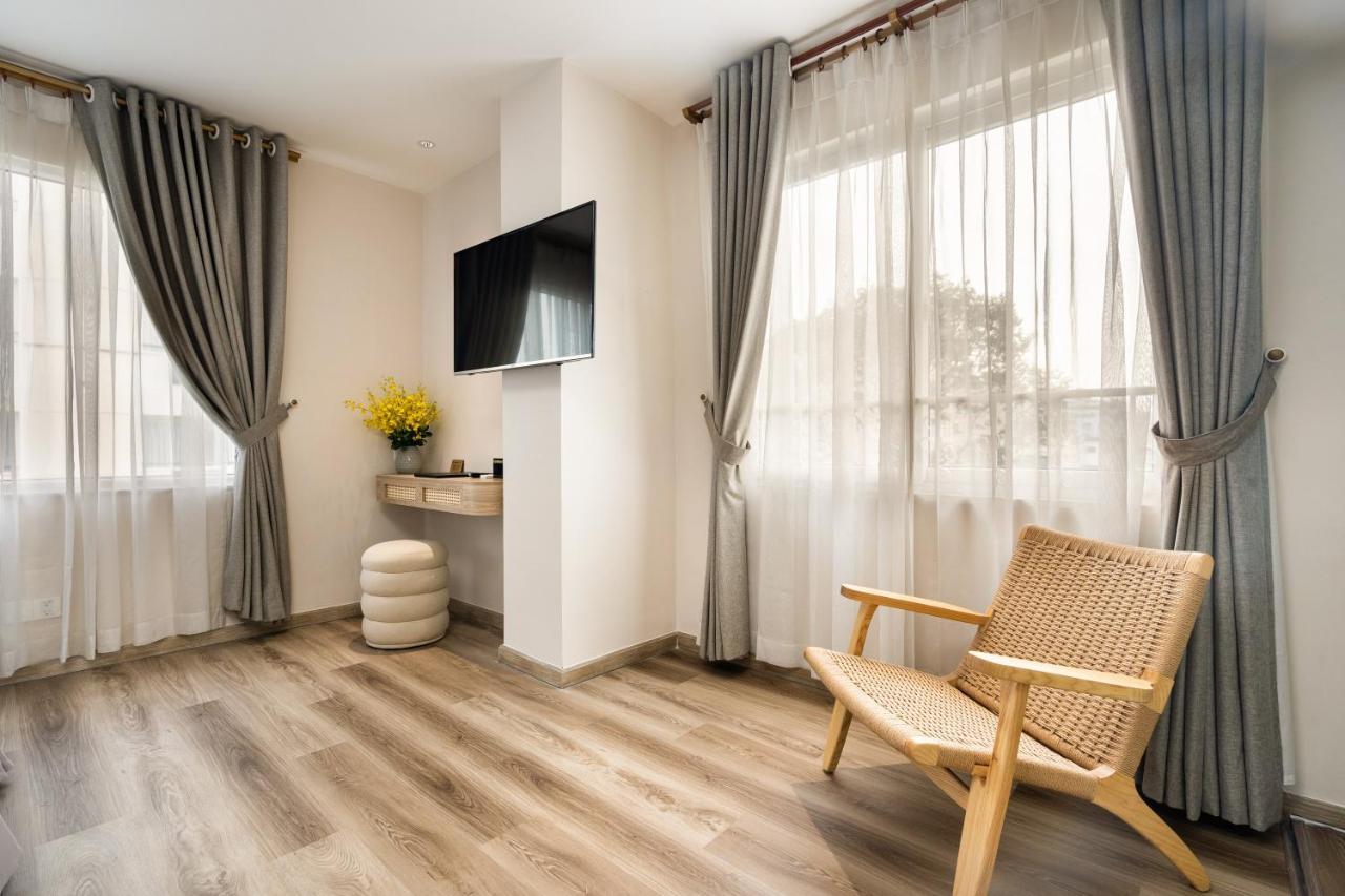 Jovia Hotel Хошимин Екстериор снимка