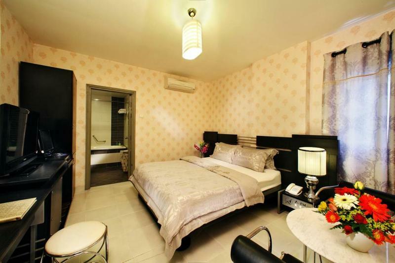 Jovia Hotel Хошимин Екстериор снимка
