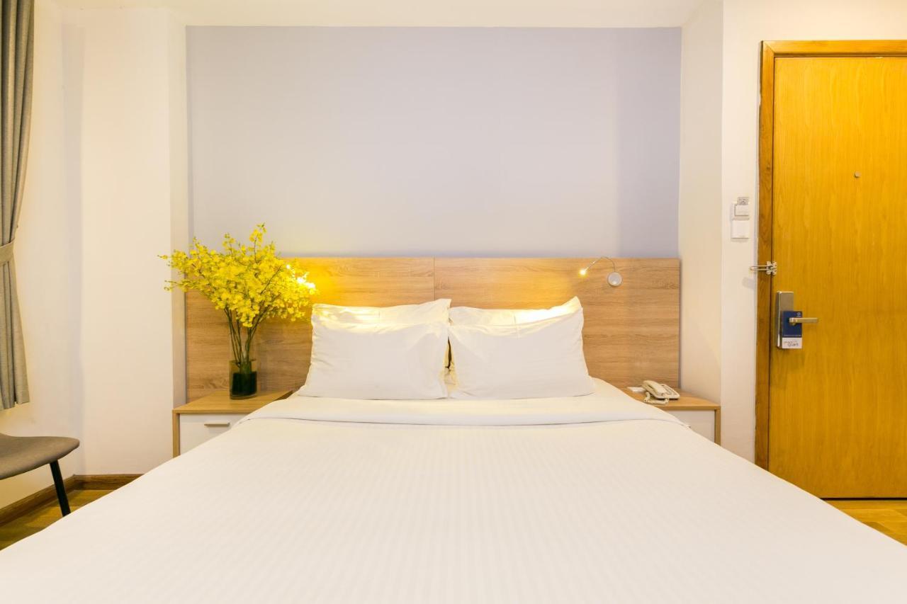 Jovia Hotel Хошимин Екстериор снимка